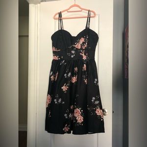Beautiful Floral Dress | Unique Vintage